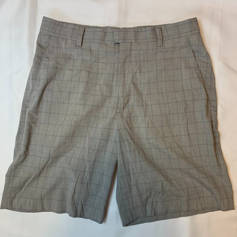 TIGER WOODS COLLECTION Shorts